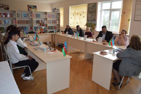A further roundtable was held with the School Development Council
