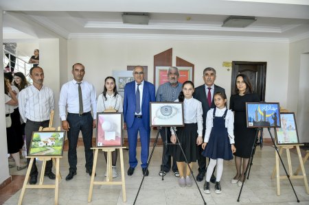 Məktəb İnkişaf Şurasının təqdim etdiyi layihələrin nümayişi keçirilib