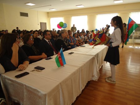 "Music and Drama" and "Art and Culture" clubs organized a literary and artistic performance in honor of Victory Day